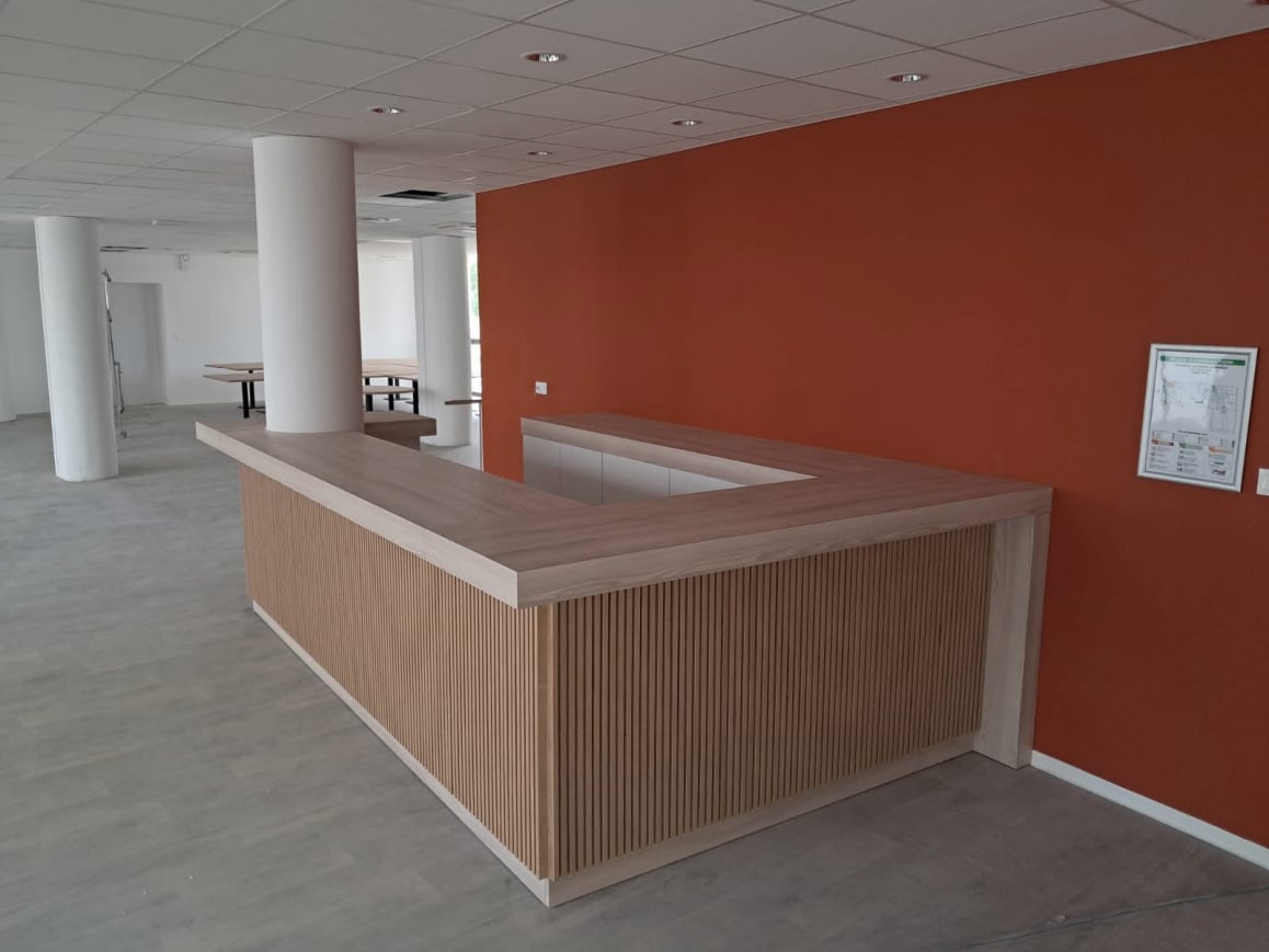 Usługi montażu mebli i stolarskie